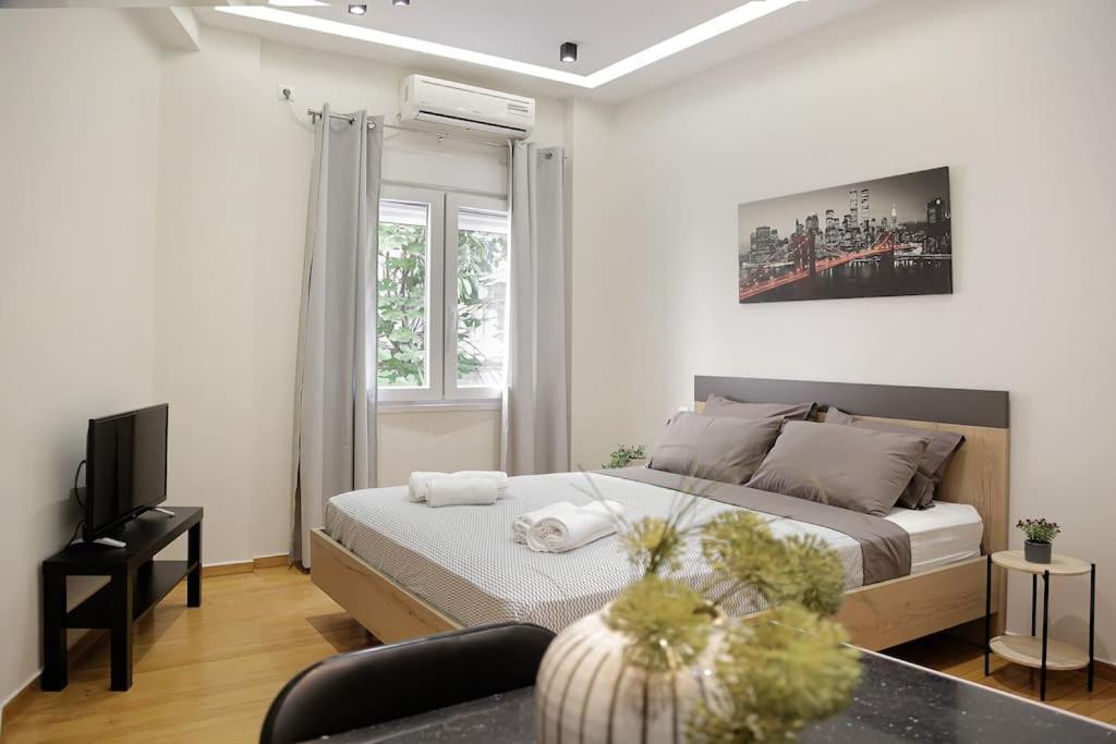 Apartment At Eksarhia Center Афины Экстерьер фото