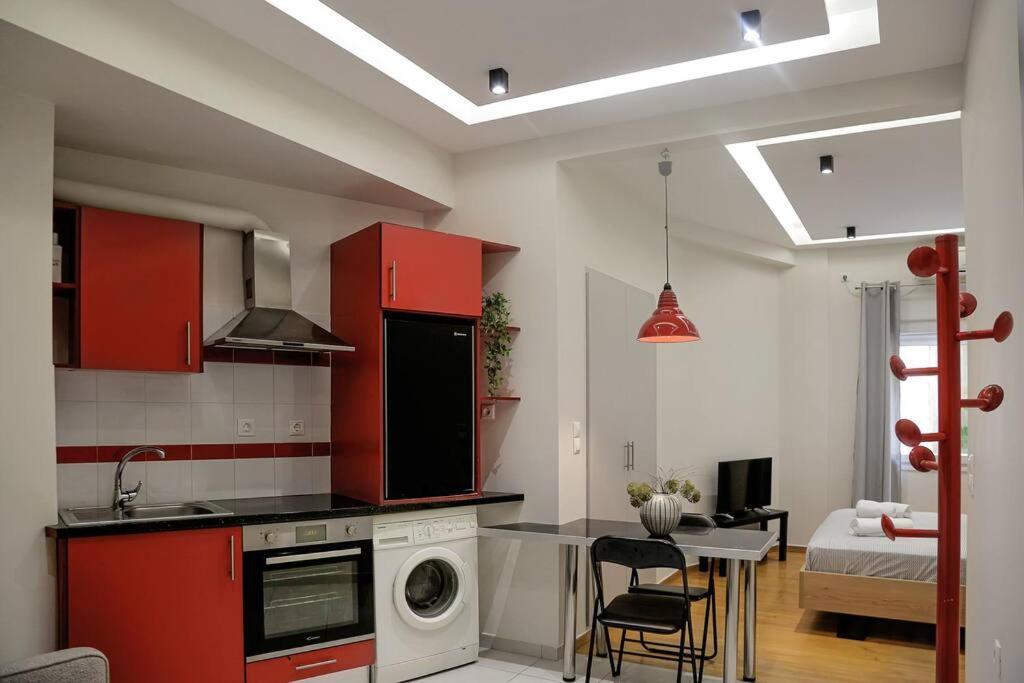 Apartment At Eksarhia Center Афины Экстерьер фото