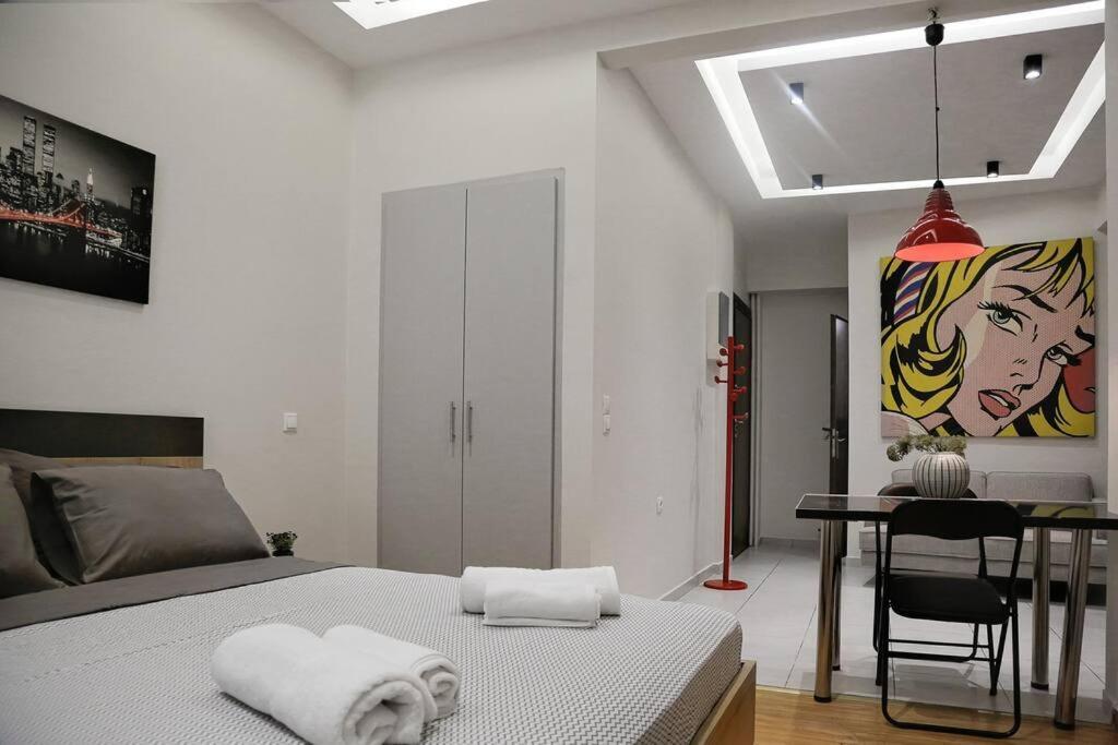 Apartment At Eksarhia Center Афины Экстерьер фото
