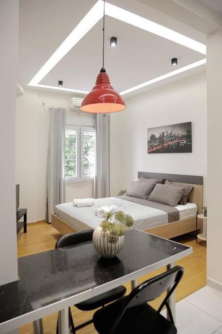 Apartment At Eksarhia Center Афины Экстерьер фото